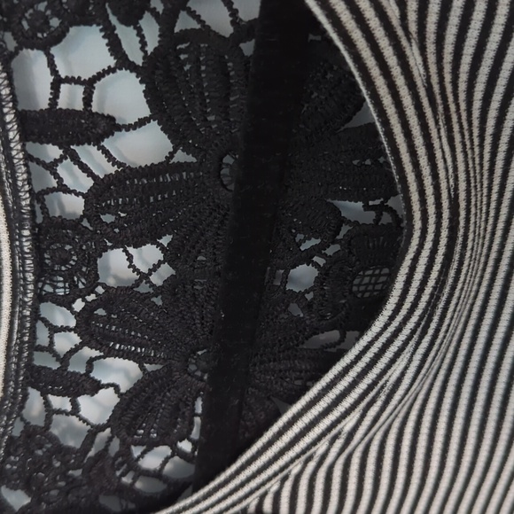 Hen & Thread Sz M Embroidered Floral Black Lace and Striped Long Sleeve Top - Picture 2 of 6
